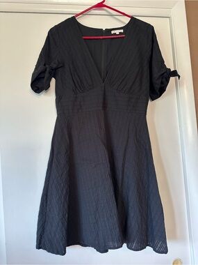 Gianni Bini Black V-Neck A-Line Mini Dress